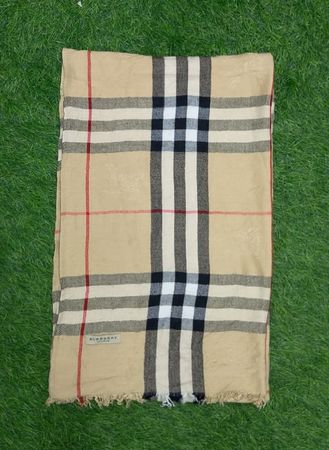 Burberry-Stil-Schals