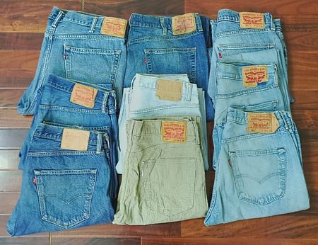G0123 Vintage Levi's Jeans 7 Stück