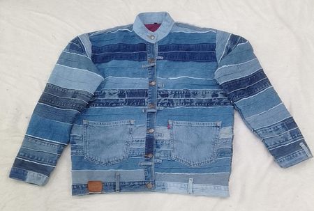 CR3288 Vestes ceinturées Levi's upcyclées - 25 pièces