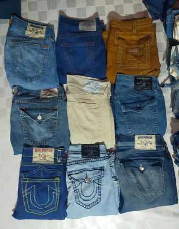 ID 261 TRUE RELIGION TOTAL 11  PIECES
