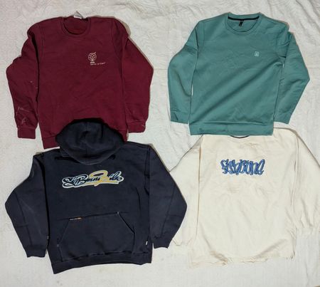 Mélange de T-shirts graphiques / Sweats à capuche Ensemble 35 pcs
