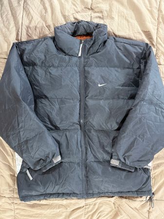 Jaquetas Puffer Nike - 20 Peças