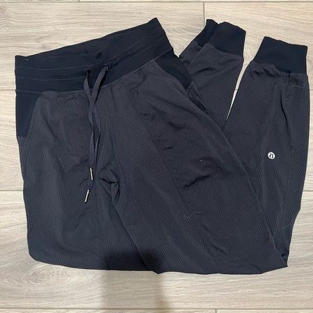 Lululemon Leggings 100 Pcs