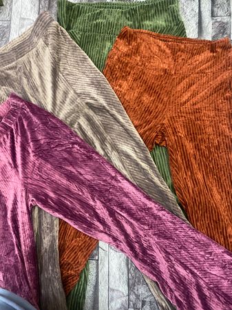 SD0064- Women Flared Bottom Trousers - 30 Pieces