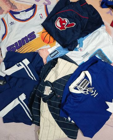 BASEBALL & BASKETBALL JERSEYS 28PCS