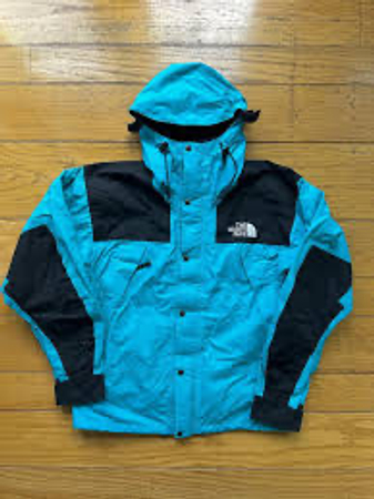 The North Face WindBreaker 23 Piezas