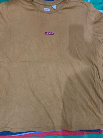 Levi's T shirts 13 pcs