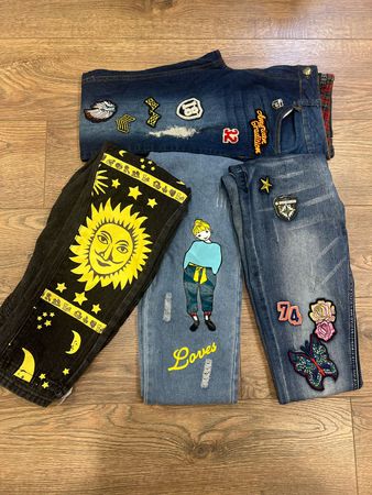 Bestickte / Bedruckte Jeans