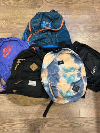 BRANDED TRAVEL/SCHOOL BAGS