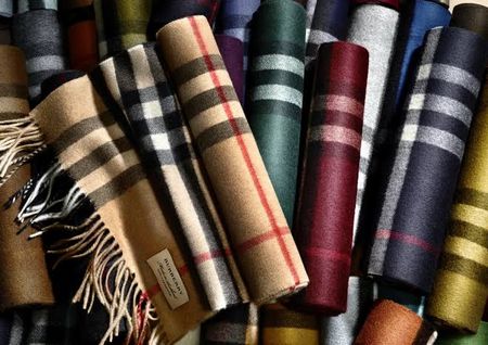 Écharpes Burberry Mélange de couleurs