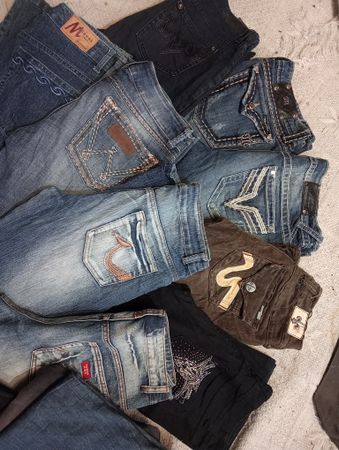 Ladies jeans mix brand