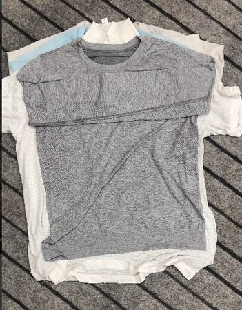 Lululemon T-Shirt
