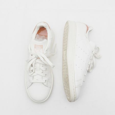 CR3938 Adidas Sneakers - 15 Pairs