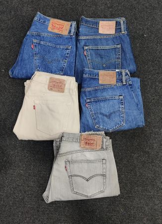 Levis 501 jeans