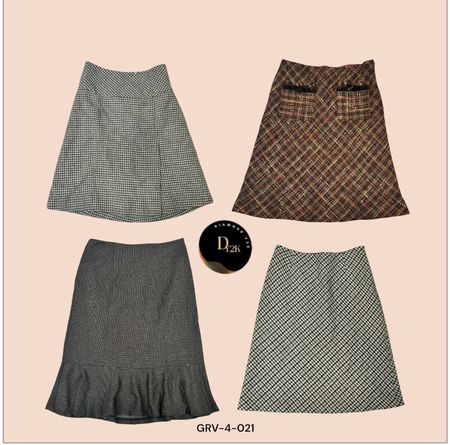 Gemütlich Cool – Y2K Wollrock, der massive Vintage-Energie ausstrahlt (GRV-4-021)