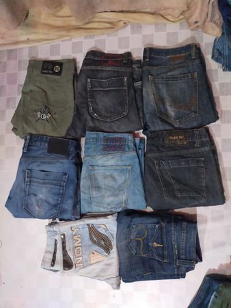 TOMMY HILFIGER AND OTHER MIX BRANDS MEN WEAR JEANS TOTAL 12 PIECES (ID 145)