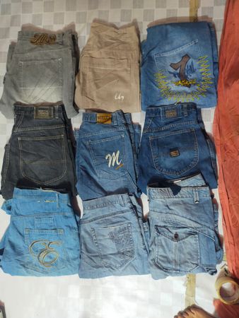 MECCA  MARITHE FRANGOIS GIRBAUD AKADEMIKS AND OTHER MIX BRANDS SHORTS  ( 11 PIECES) (MD 335)