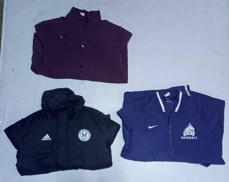 Jaquetas Pesadas com Marca
