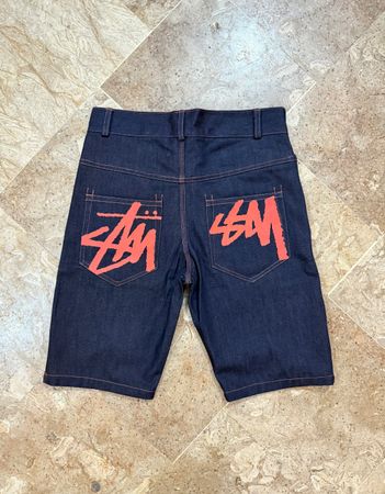 Shorts Stussy estilo reestructurado
