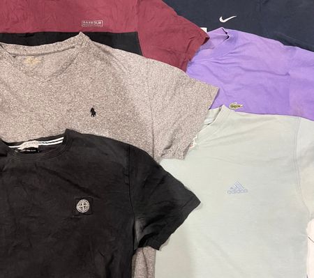 Marken-T-Shirts 40 Stück