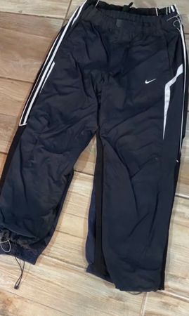 ミックスブランドのトラックパンツ