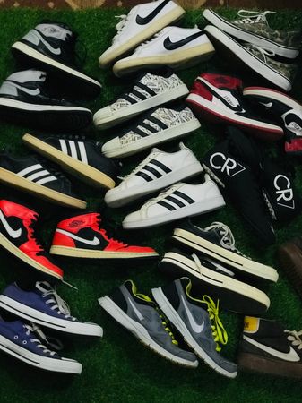 Gemischte Marken-Schuhe