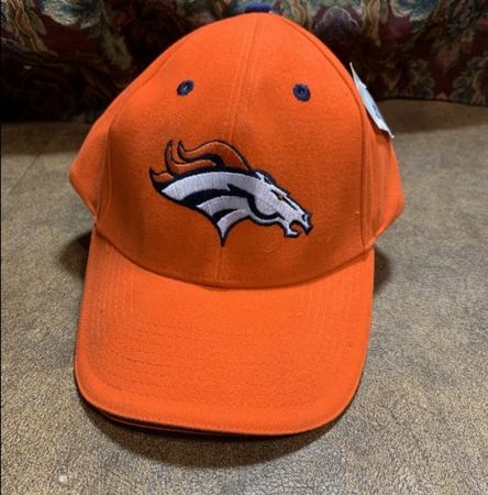 Mens Wear Branded & Vintage Hats