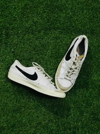 Chaussures de marques mixtes