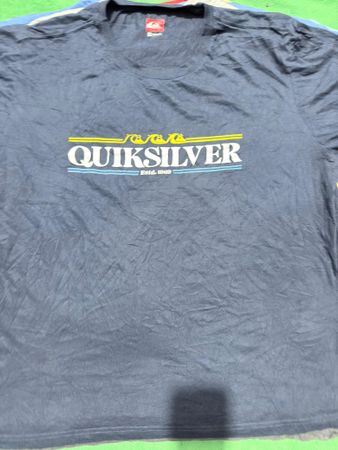Quicksilver T shirts 34 pieces
