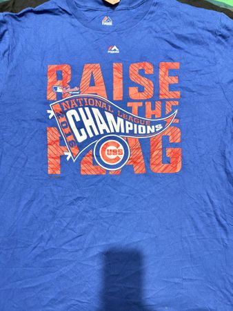 Majestic T shirts 28 pieces