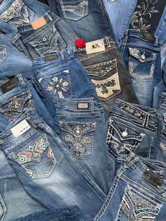 JEANS COM BROTOS NA BOLSA TRÁS Y2K FEMININOS