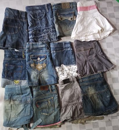 BERSHKA JEANS, CALZEDONIA UND ANDERE MIX-MARKEN MINI-RÖCKE (ID 1023)