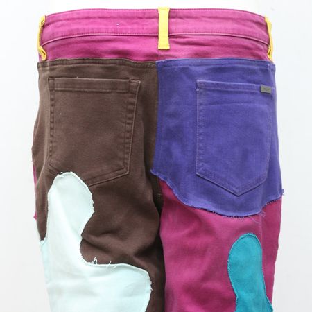 CV0071 Pantaloni a toppe in denim riciclato.