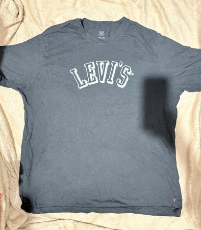 Camisetas Levi's e Tommy 21 peças