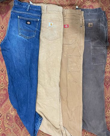 Carhartt und Dickies Jeans