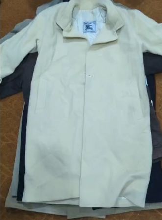 Burberry Trenchcoats und Jacken