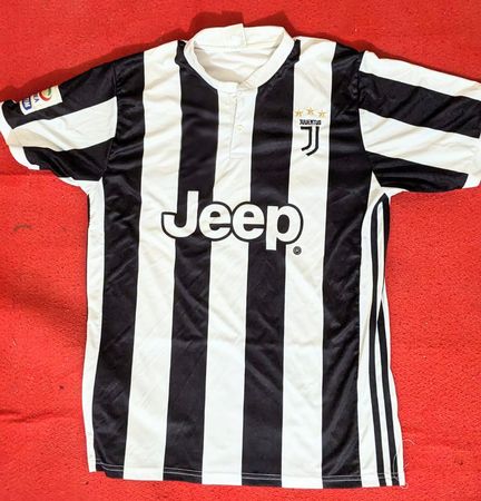 Premium Fußball T-Shirts