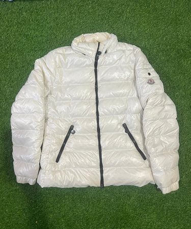 モンクレールジャケット