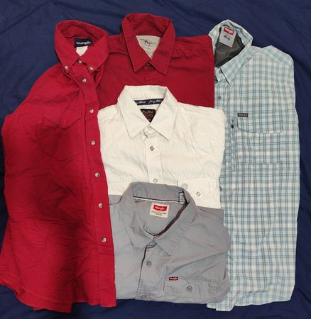 #02 Wrangler Mens Button Shirts 15 pcs
