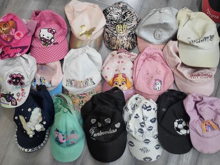 Womens Fancy caps