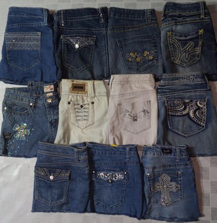 CATO, APT CAPRI,  EARL JEANS AND OTHER MIX BRANDS MINI SKIRTS  (ID 1100)