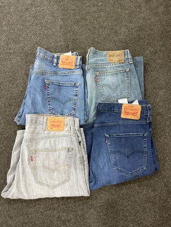 Levi's Jorts