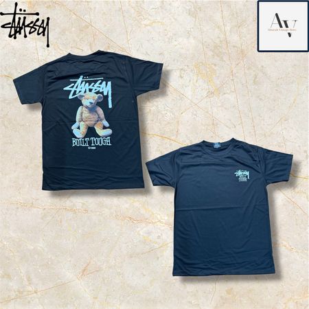 T-shirts noirs en teddy bear retravaillés par Stussy