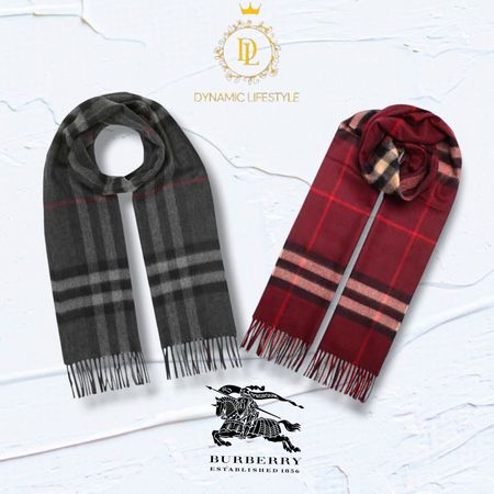 20 pièces de foulards Burberry
