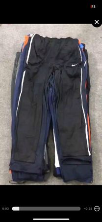 Calça de treino Nike escolhida sob medida