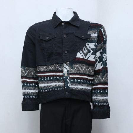 Jaqueta de Denim com Patch de Suéter Upcycled CR-77