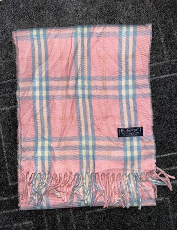 Écharpes Burberry rose clair