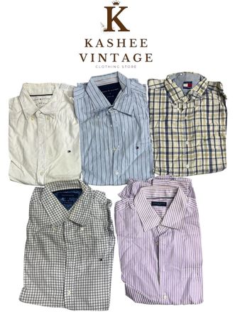 ブランドのボタンダウンシャツ