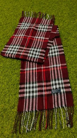 Y2K BURBERRY scarf