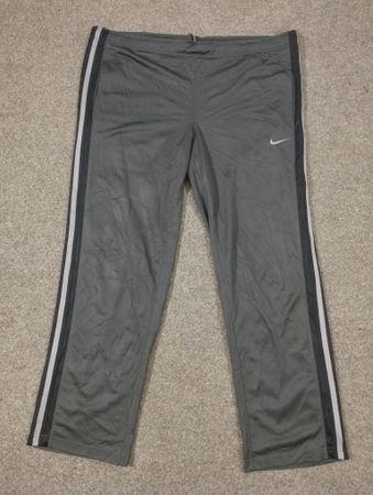 プレミアムヴィンテージNikeトラックパンツ